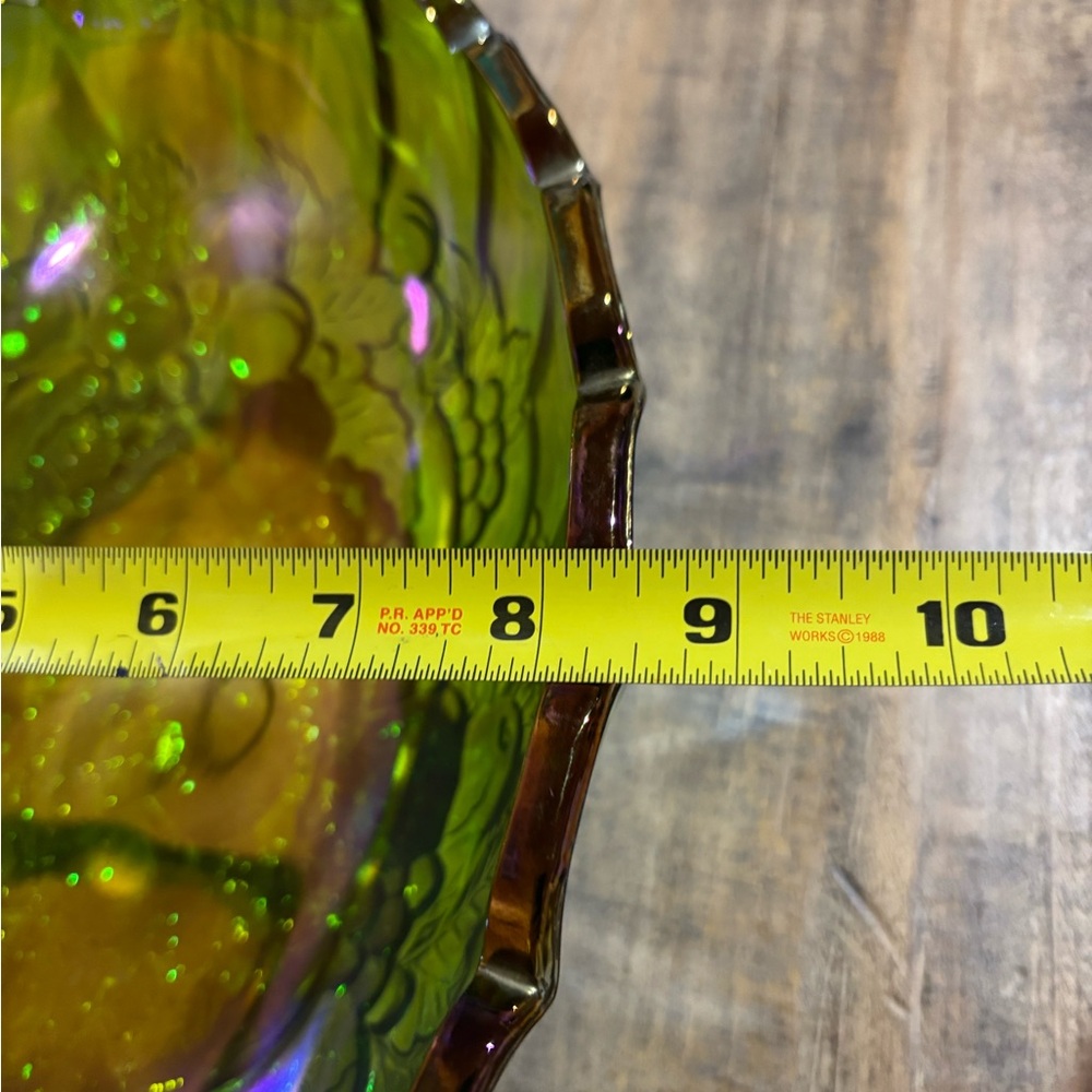 Vintage Indiana Glass Iridescent Green‎ Carnival Glass Bowl - Picture 10 of 12
